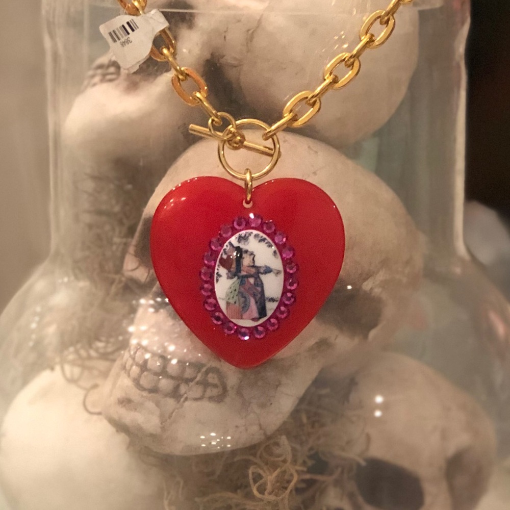 Tarina Tarantino red heart Alice toggle necklace